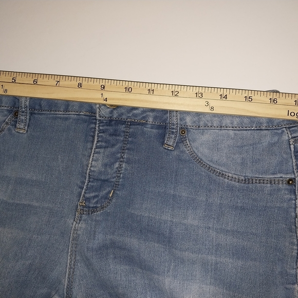 Royalty Women's Size 10 Blue Jeans - Picture 10 of 12